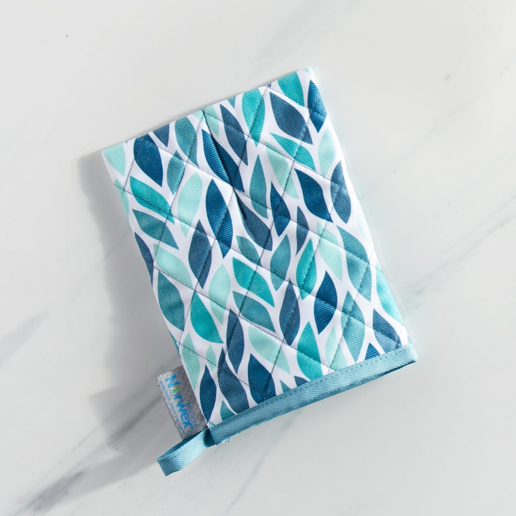 Norwex window cloth mitt