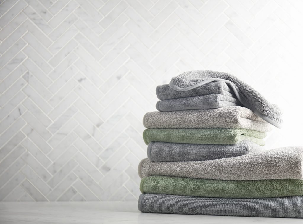 Norwex - Take your guests from comfy to ultra-cozy when they experience the  softness of our Ultra-Plush Bath Towels! A must-have for your bathroom this  holiday season! 🤩 With an extra 2